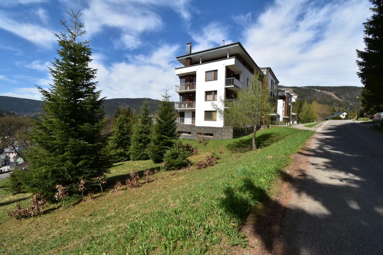 Apartmany Michael ชปินด์เลอรูฟ มลิน ภายนอก รูปภาพ